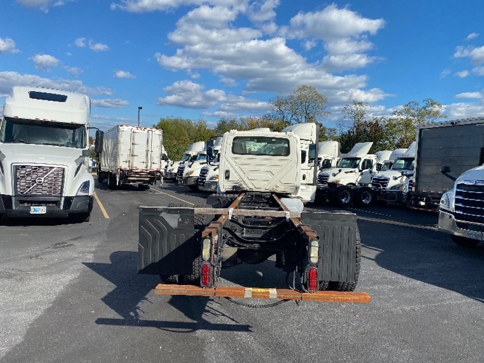 Cab and Chassis Truck-Light and Medium Duty Trucks-International-2018-4300-Jessup-MD-159,048\n\t\tmiles-$ 29,250 - Image 7