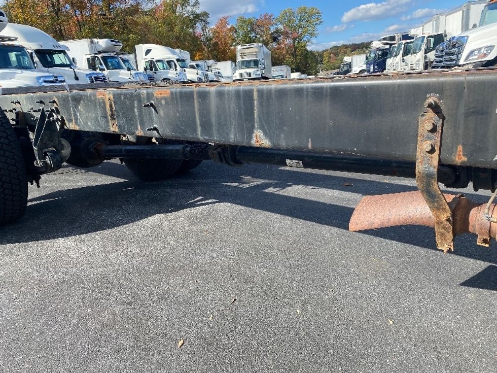 Cab and Chassis Truck-Light and Medium Duty Trucks-International-2018-4300-Jessup-MD-235,512\n\t\tmiles-$ 18,500 - Image 14