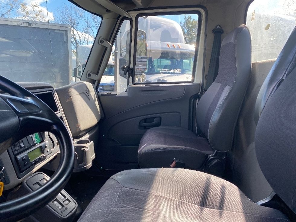 Cab and Chassis Truck-Light and Medium Duty Trucks-International-2018-4300-Jessup-MD-235,512\n\t\tmiles-$ 18,500 - Image 19