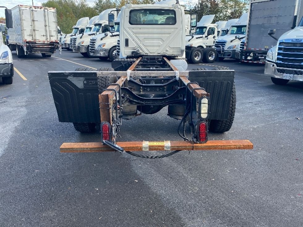 Cab and Chassis Truck-Light and Medium Duty Trucks-International-2018-4300-Jessup-MD-235,512\n\t\tmiles-$ 18,500 - Image 9