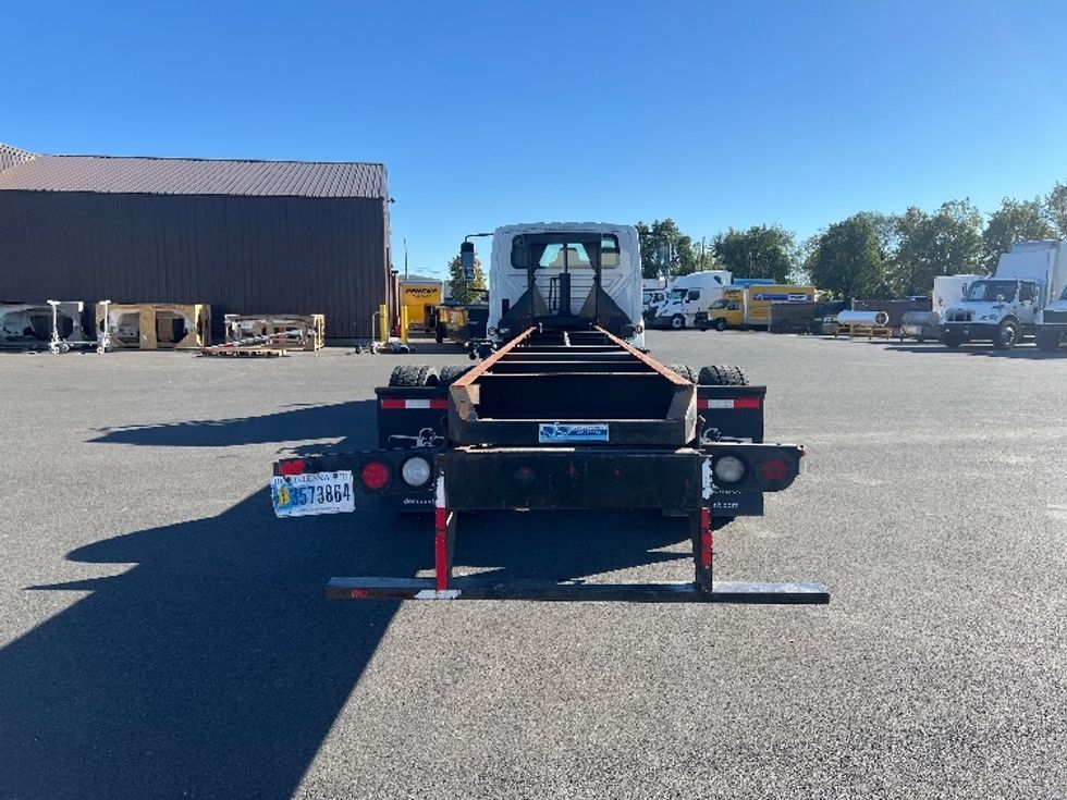 Cab and Chassis Truck-Light and Medium Duty Trucks-International-2019-4300-Bensalem-PA-42,748\n\t\tmiles-$ 39,500 - Image 7