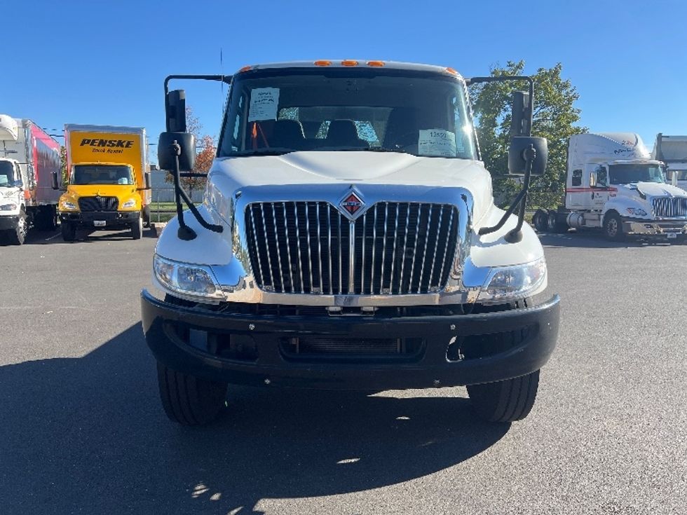 Cab and Chassis Truck-Light and Medium Duty Trucks-International-2019-4300-Bensalem-PA-48,214\n\t\tmiles-$ 39,000 - Image 2