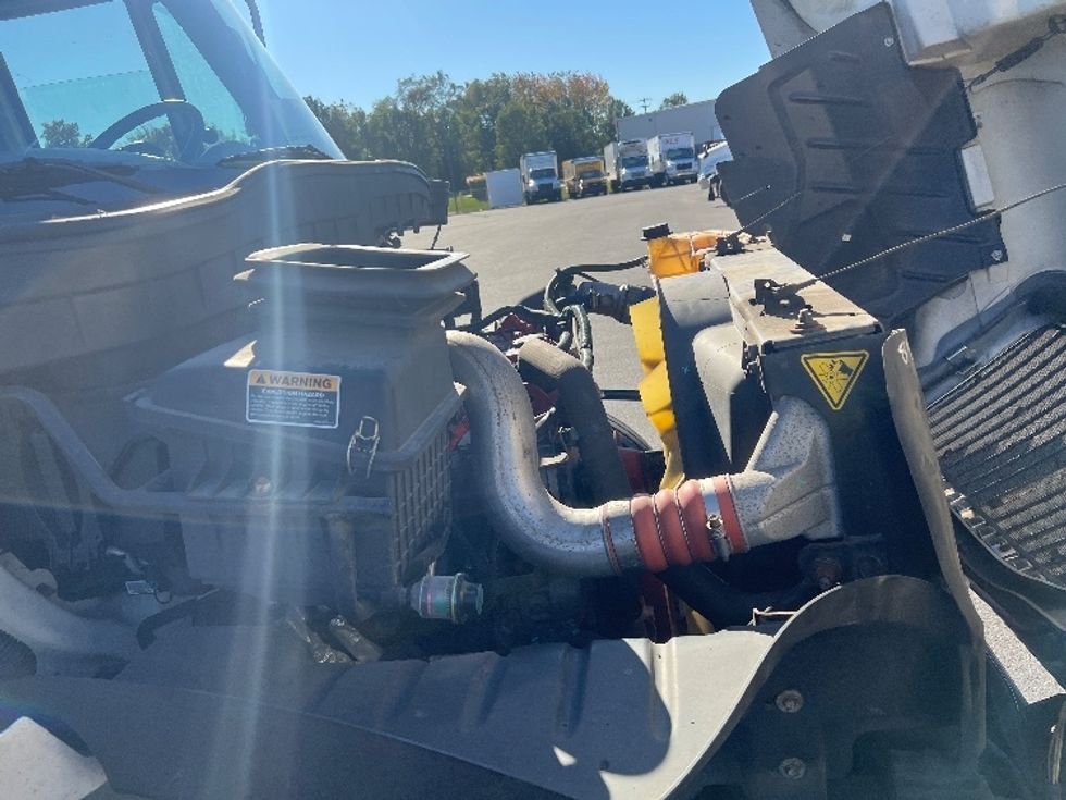 Cab and Chassis Truck-Light and Medium Duty Trucks-International-2019-4300-Bensalem-PA-48,214\n\t\tmiles-$ 39,000 - Image 23