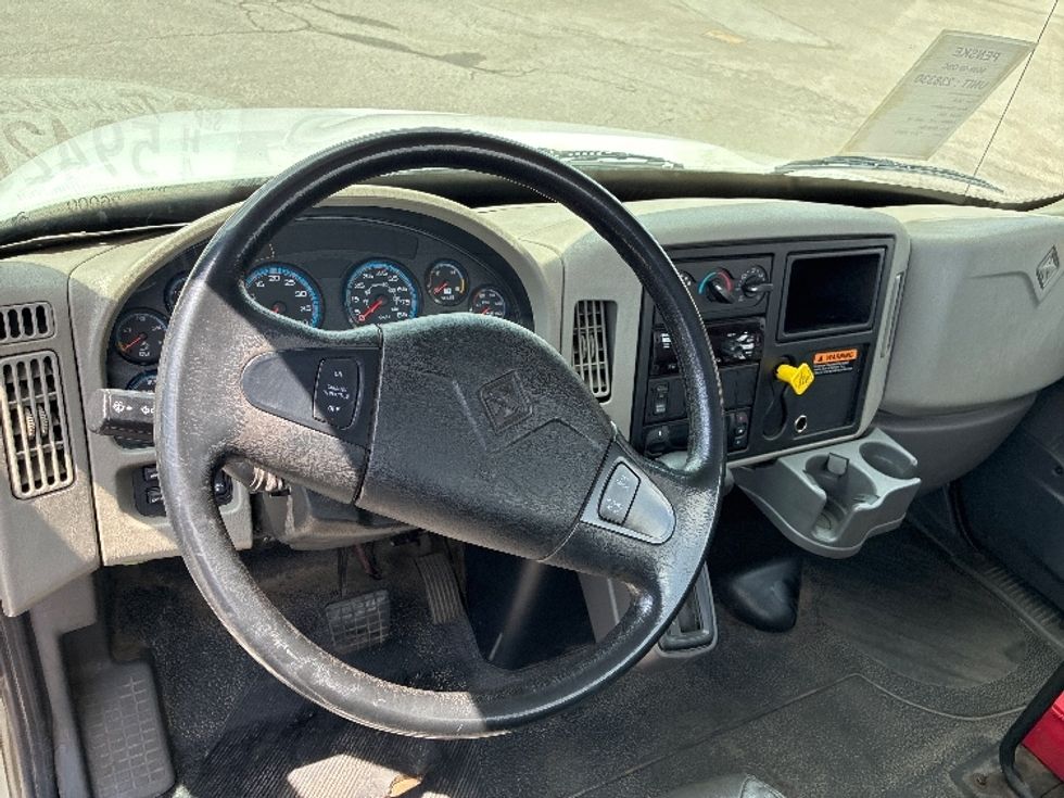 Cab and Chassis Truck-Light and Medium Duty Trucks-International-2019-4300-Nashville (Mount Juliet)-TN-140,697\n\t\tmiles-$ 35,000 - Image 12