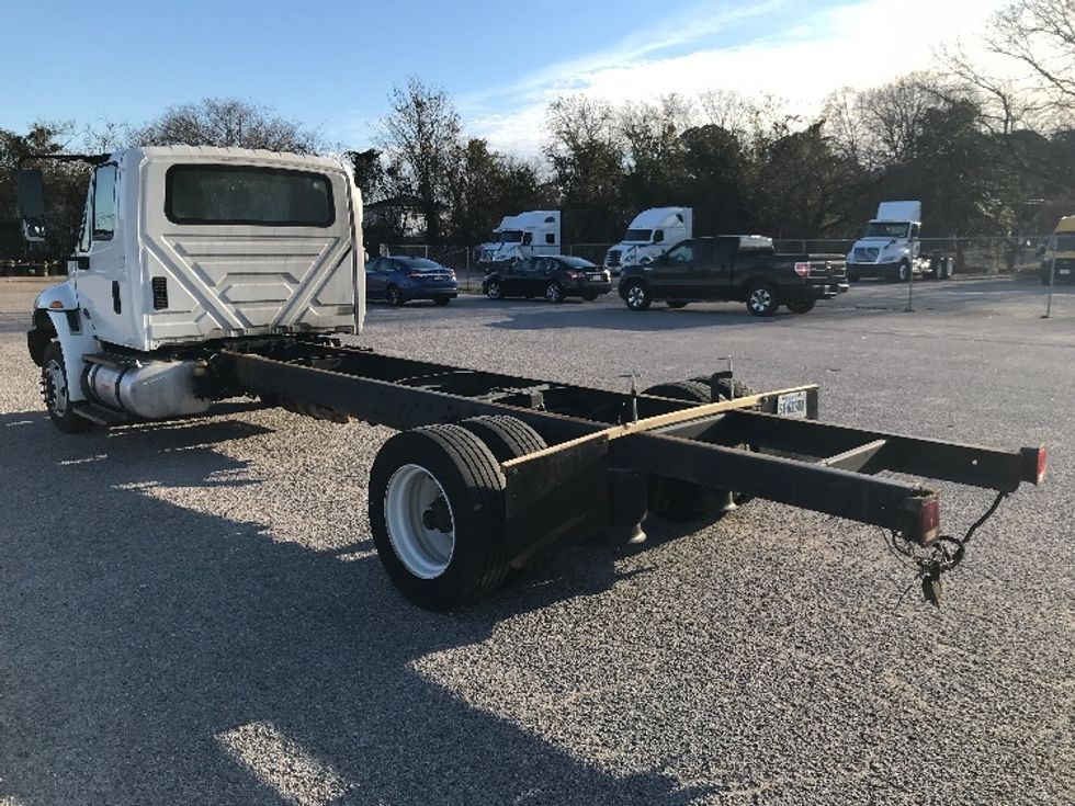 Cab and Chassis Truck-Light and Medium Duty Trucks-International-2019-4300LP-Prince George-VA-229,802\n\t\tmiles-$ 24,000 - Image 6