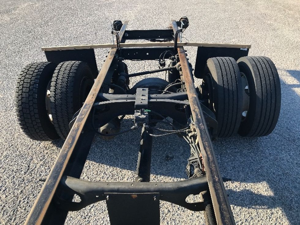 Cab and Chassis Truck-Light and Medium Duty Trucks-International-2019-4300LP-Prince George-VA-229,802\n\t\tmiles-$ 24,000 - Image 22