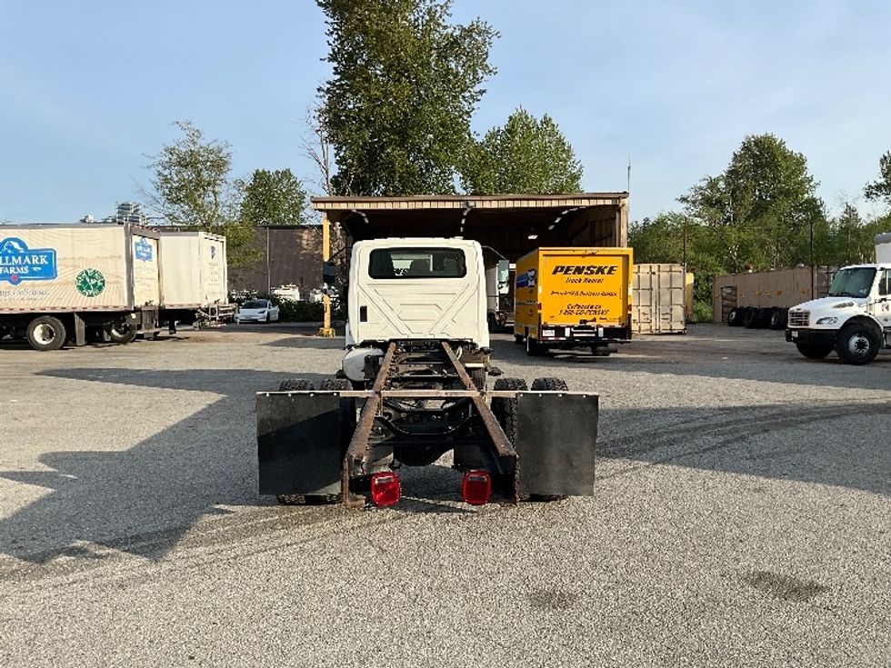 Cab and Chassis Truck-Light and Medium Duty Trucks-International-2019-MV607-Delta-BC-398,942\n\t\tkm-$ 28,500 - Image 7