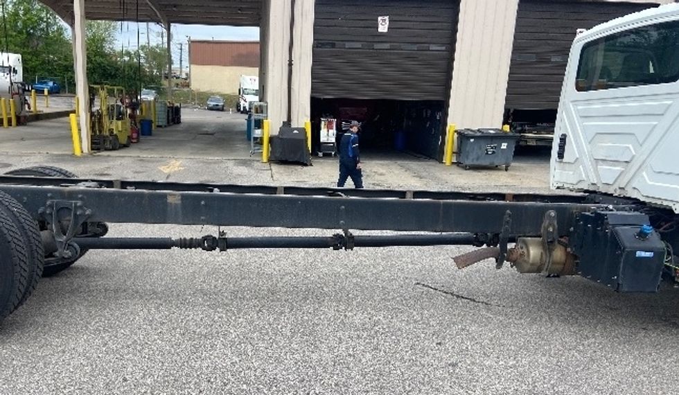 Cab and Chassis Truck-Light and Medium Duty Trucks-International-2019-MV607-Nashville (Mount Juliet)-TN-255,533\n\t\tmiles-$ 27,750 - Image 9