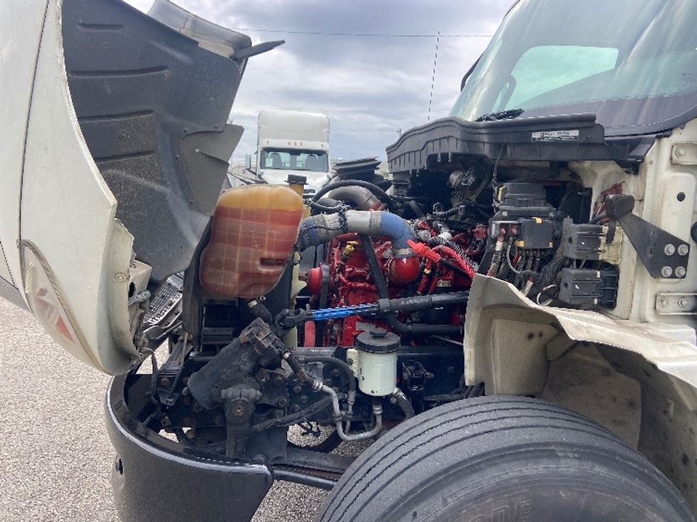 Cab and Chassis Truck-Light and Medium Duty Trucks-International-2019-MV607-Nashville (Mount Juliet)-TN-255,533\n\t\tmiles-$ 27,750 - Image 19