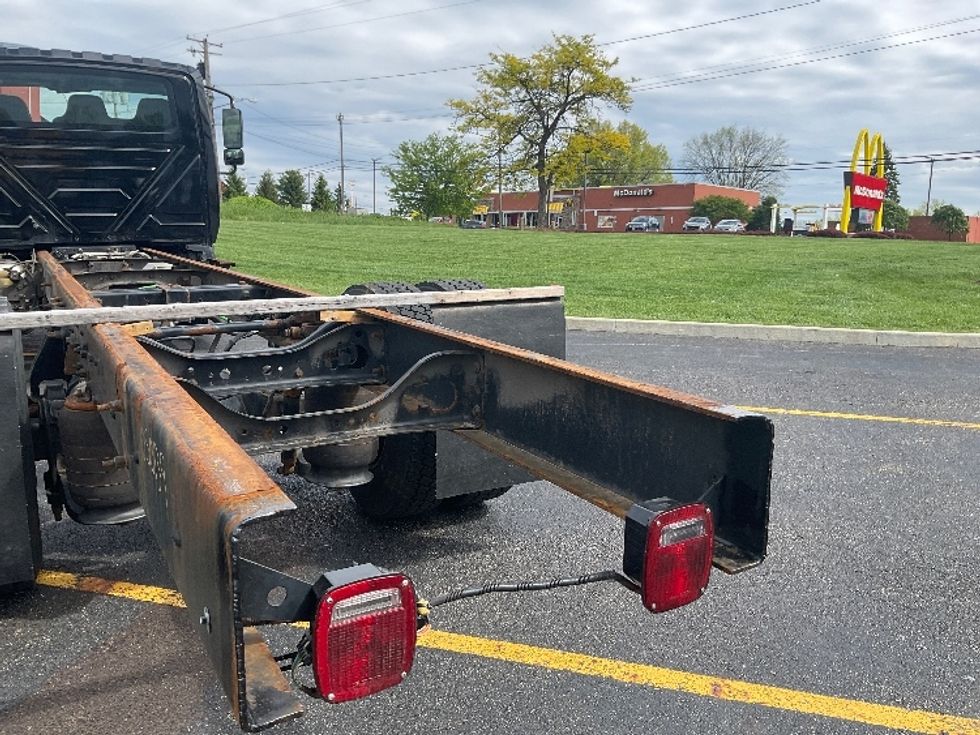 Cab and Chassis Truck-Light and Medium Duty Trucks-International-2020-MV607-Akron-OH-199,678\n\t\tmiles-$ 33,500 - Image 12