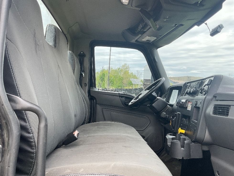 Cab and Chassis Truck-Light and Medium Duty Trucks-International-2020-MV607-Akron-OH-199,678\n\t\tmiles-$ 33,500 - Image 22