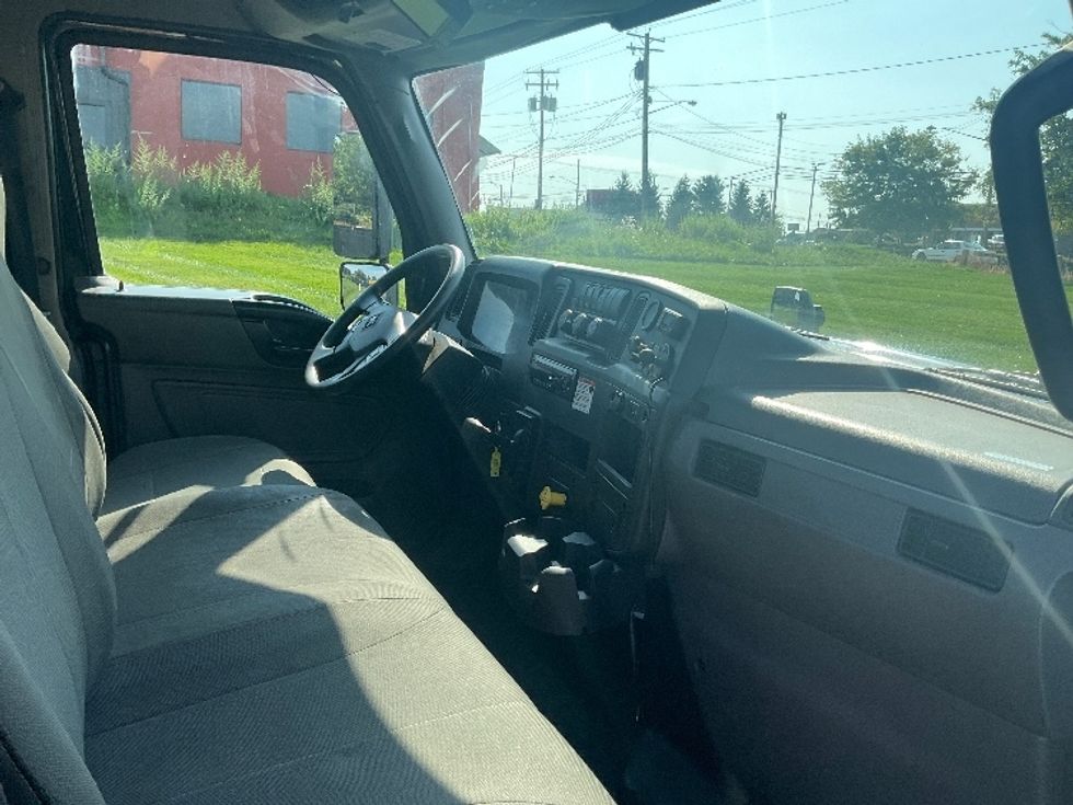 Cab and Chassis Truck-Light and Medium Duty Trucks-International-2020-MV607-Akron-OH-245,340\n\t\tmiles-$ 30,750 - Image 18