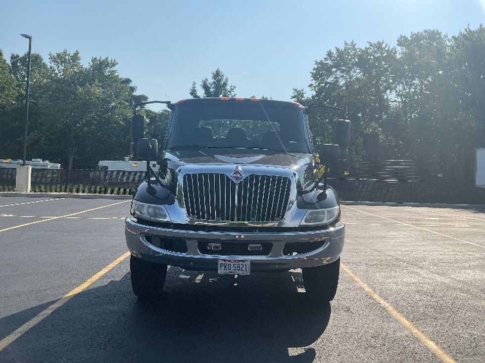 Cab and Chassis Truck-Light and Medium Duty Trucks-International-2020-MV607-Akron-OH-245,340\n\t\tmiles-$ 30,750 - Image 2