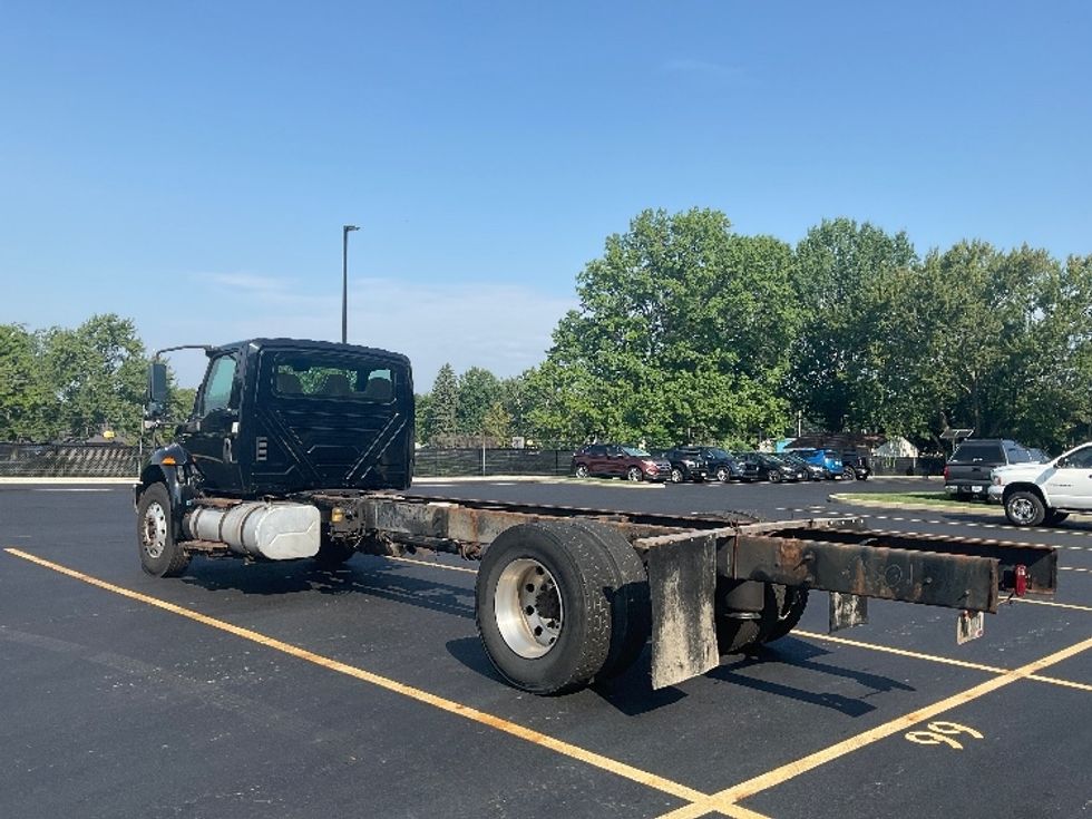 Cab and Chassis Truck-Light and Medium Duty Trucks-International-2020-MV607-Akron-OH-245,340\n\t\tmiles-$ 30,750 - Image 6
