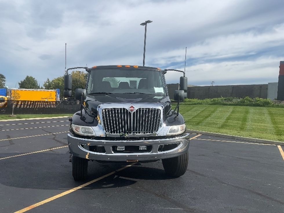 Cab and Chassis Truck-Light and Medium Duty Trucks-International-2020-MV607-Akron-OH-248,074\n\t\tmiles-$ 28,500 - Image 2