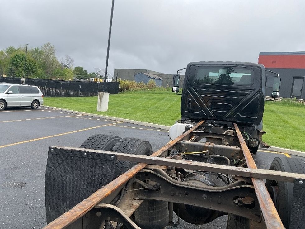 Cab and Chassis Truck-Light and Medium Duty Trucks-International-2020-MV607-Akron-OH-250,989\n\t\tmiles-$ 28,000 - Image 11