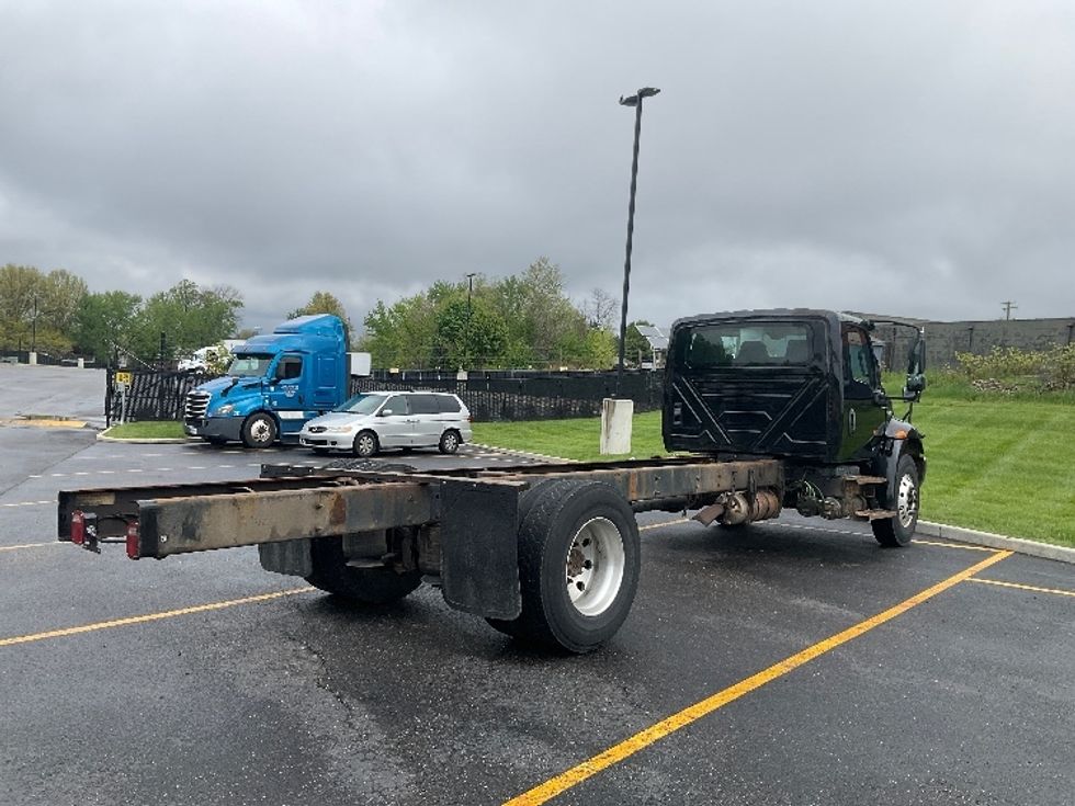 Cab and Chassis Truck-Light and Medium Duty Trucks-International-2020-MV607-Akron-OH-250,989\n\t\tmiles-$ 28,000 - Image 13