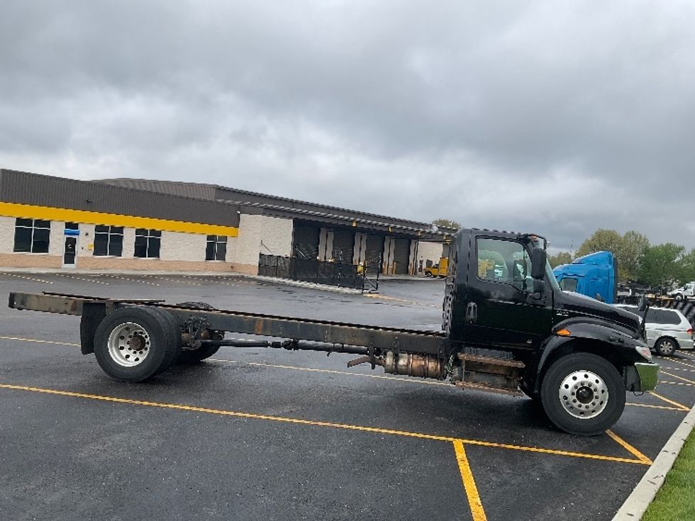 Cab and Chassis Truck-Light and Medium Duty Trucks-International-2020-MV607-Akron-OH-250,989\n\t\tmiles-$ 28,000 - Image 15