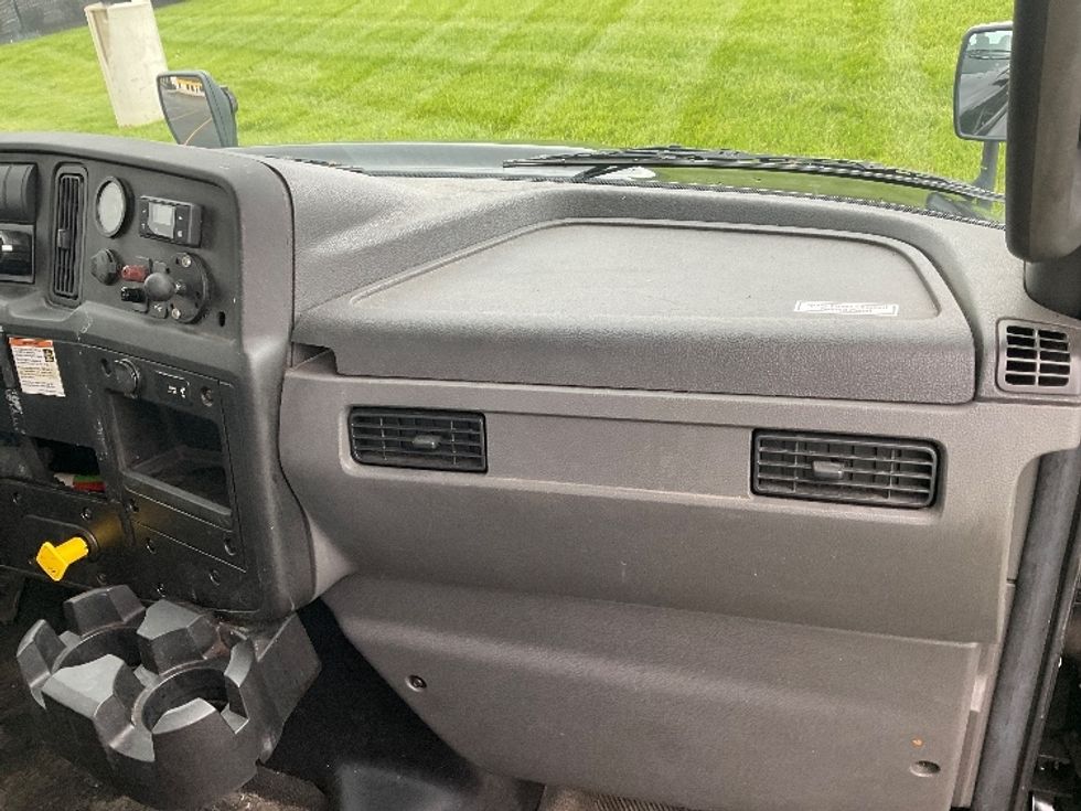 Cab and Chassis Truck-Light and Medium Duty Trucks-International-2020-MV607-Akron-OH-250,989\n\t\tmiles-$ 28,000 - Image 21