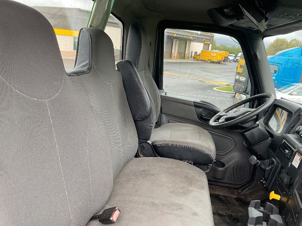 Cab and Chassis Truck-Light and Medium Duty Trucks-International-2020-MV607-Akron-OH-250,989\n\t\tmiles-$ 28,000 - Image 22