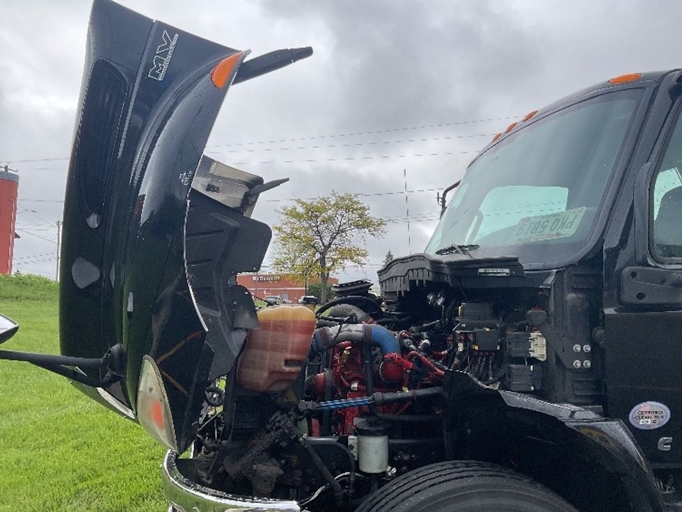 Cab and Chassis Truck-Light and Medium Duty Trucks-International-2020-MV607-Akron-OH-250,989\n\t\tmiles-$ 28,000 - Image 24