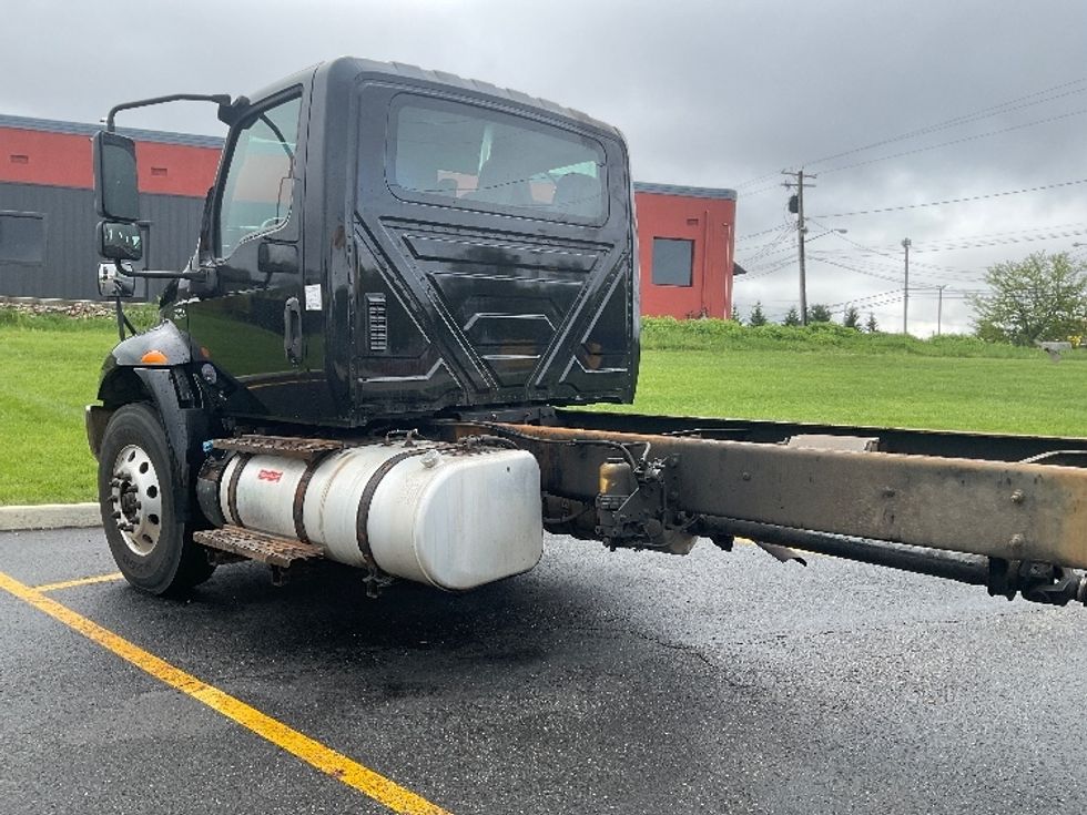 Cab and Chassis Truck-Light and Medium Duty Trucks-International-2020-MV607-Akron-OH-250,989\n\t\tmiles-$ 28,000 - Image 5