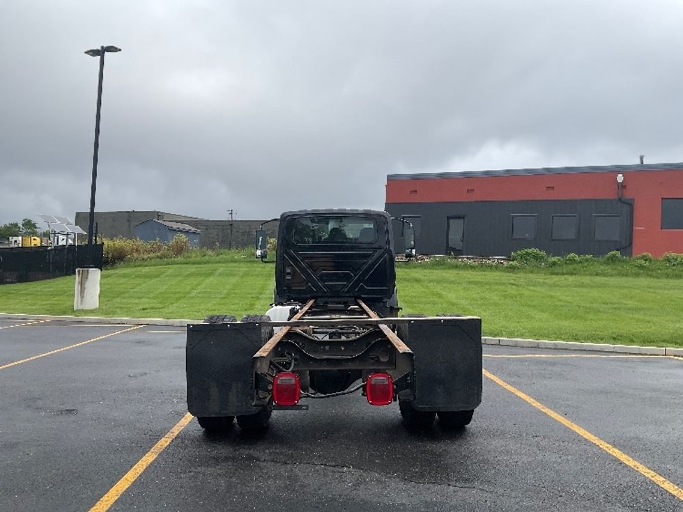 Cab and Chassis Truck-Light and Medium Duty Trucks-International-2020-MV607-Akron-OH-250,989\n\t\tmiles-$ 28,000 - Image 7