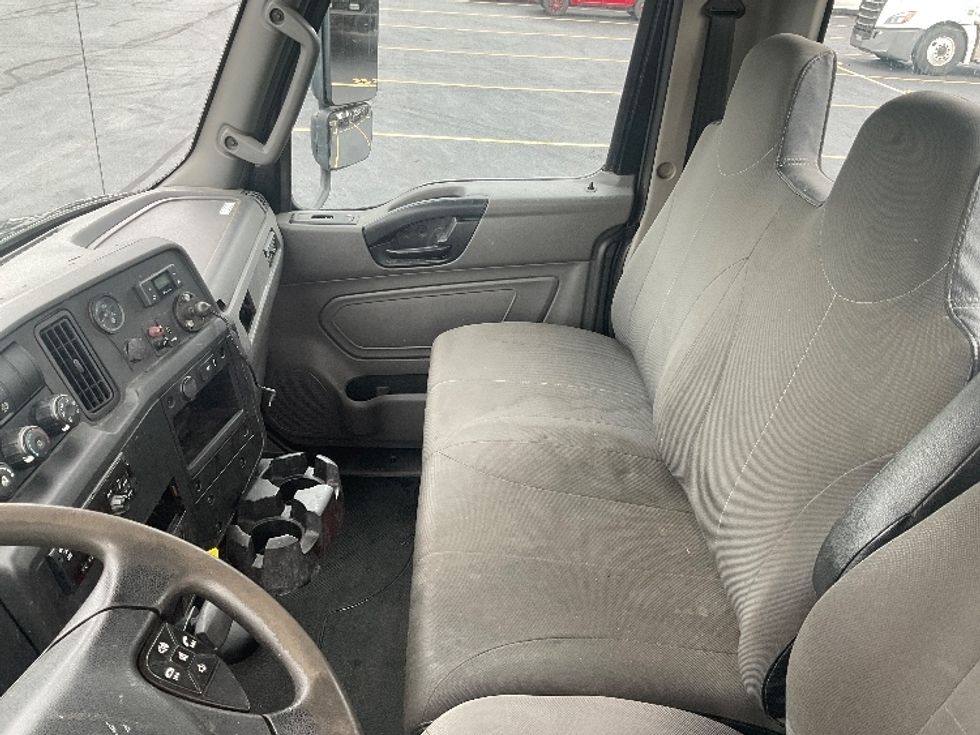 Cab and Chassis Truck-Light and Medium Duty Trucks-International-2020-MV607-Akron-OH-252,699\n\t\tmiles-$ 30,750 - Image 15