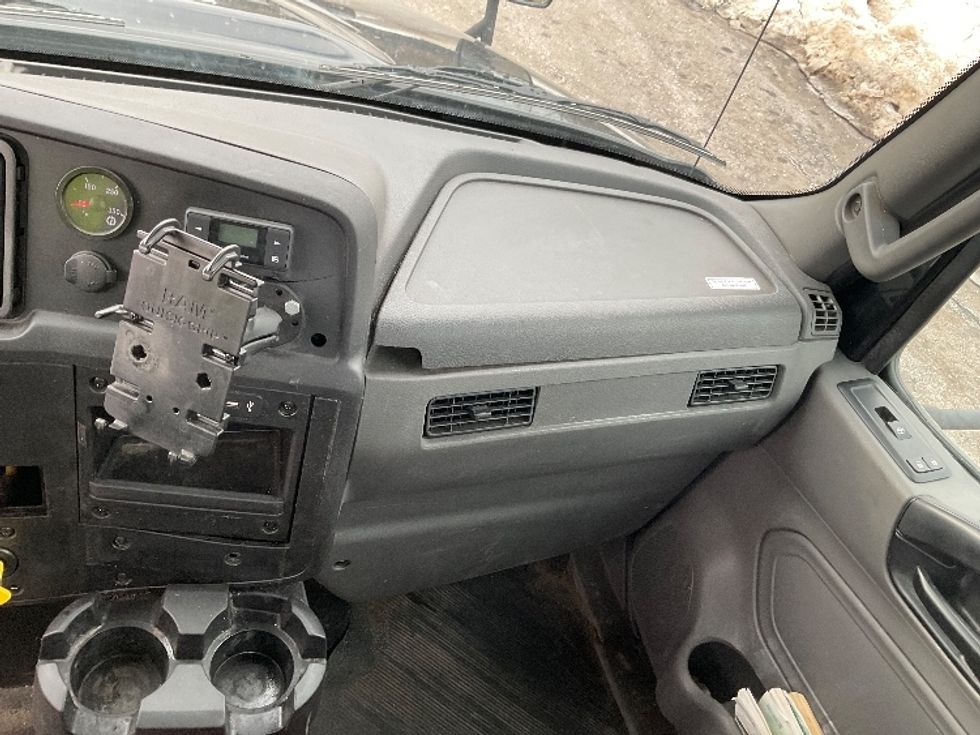 Cab and Chassis Truck-Light and Medium Duty Trucks-International-2020-MV607-Akron-OH-260,989\n\t\tmiles-$ 26,000 - Image 16