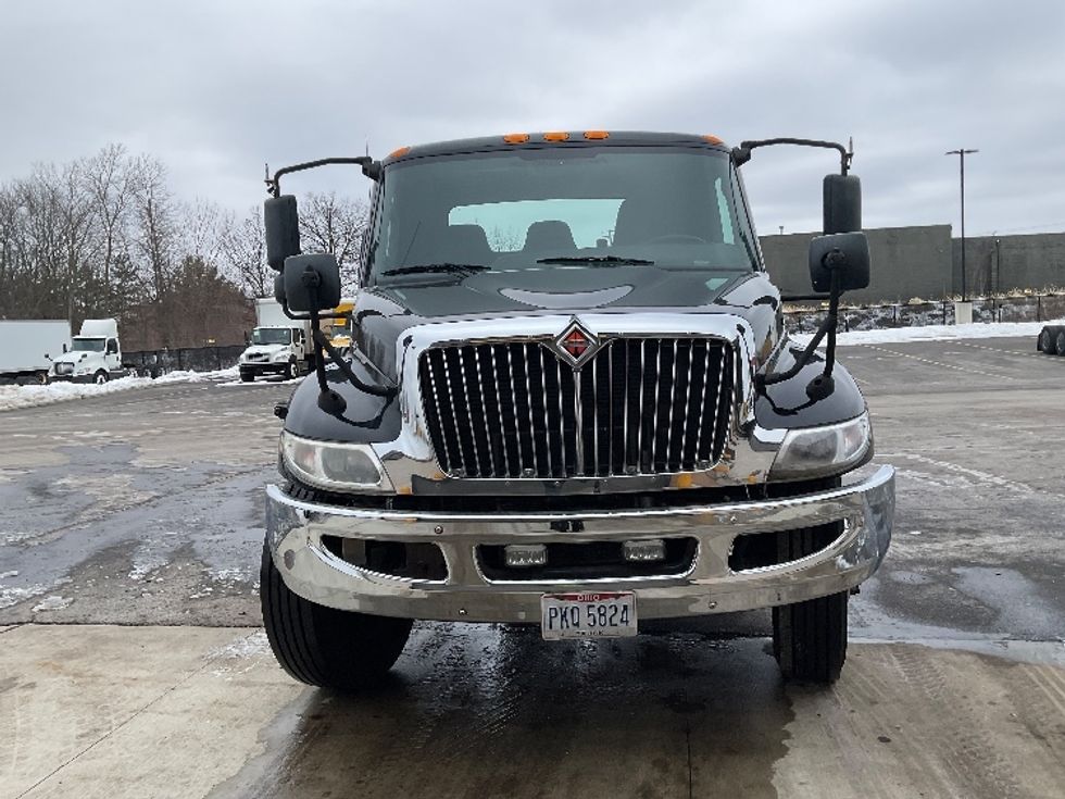 Cab and Chassis Truck-Light and Medium Duty Trucks-International-2020-MV607-Akron-OH-260,989\n\t\tmiles-$ 26,000 - Image 2