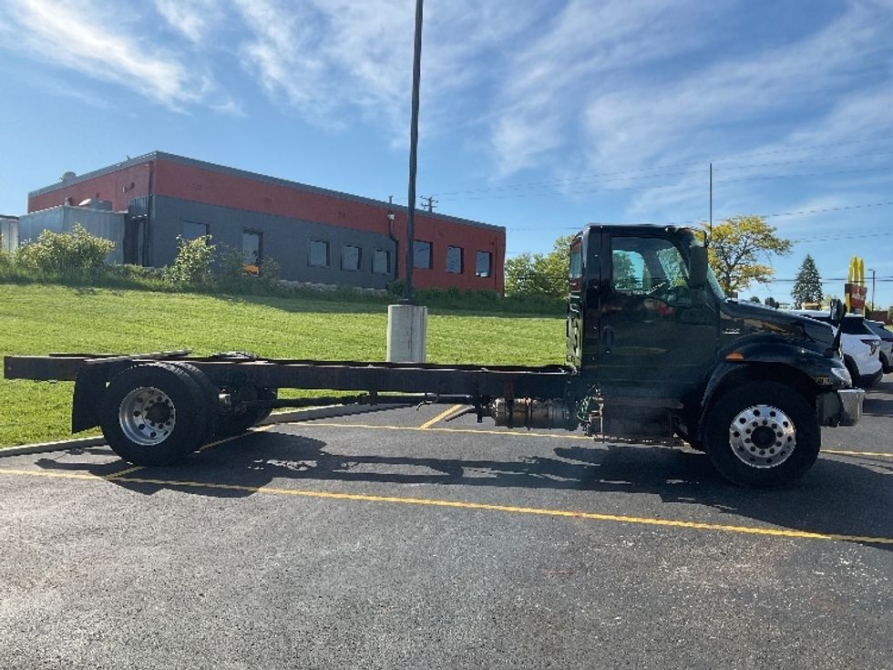 Cab and Chassis Truck-Light and Medium Duty Trucks-International-2020-MV607-Akron-OH-274,123\n\t\tmiles-$ 24,750 - Image 12