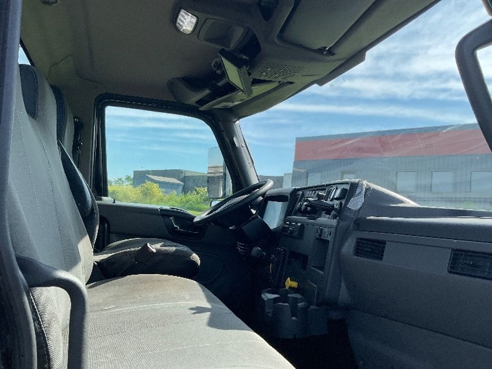 Cab and Chassis Truck-Light and Medium Duty Trucks-International-2020-MV607-Akron-OH-274,123\n\t\tmiles-$ 24,750 - Image 16