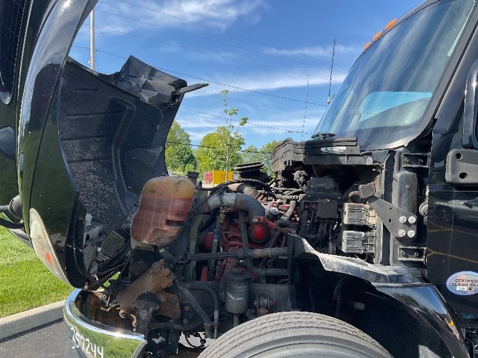 Cab and Chassis Truck-Light and Medium Duty Trucks-International-2020-MV607-Akron-OH-274,123\n\t\tmiles-$ 24,750 - Image 18