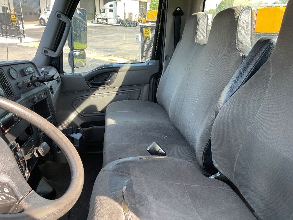 Cab and Chassis Truck-Light and Medium Duty Trucks-International-2020-MV607-Akron-OH-274,123\n\t\tmiles-$ 24,750 - Image 21