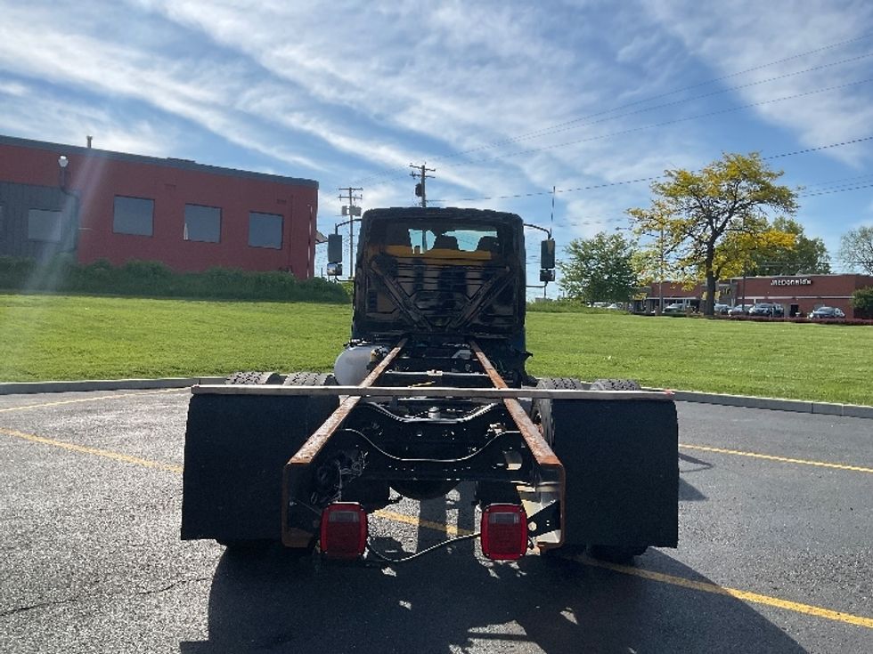 Cab and Chassis Truck-Light and Medium Duty Trucks-International-2020-MV607-Akron-OH-274,123\n\t\tmiles-$ 24,750 - Image 7
