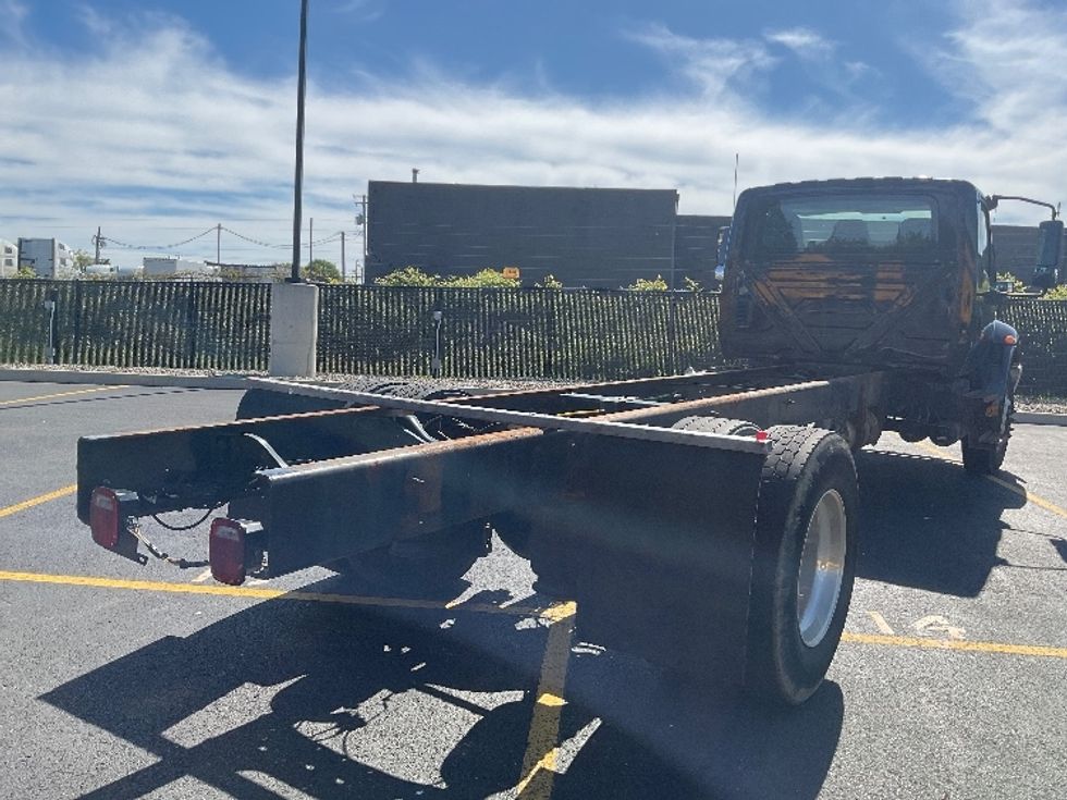 Cab and Chassis Truck-Light and Medium Duty Trucks-International-2020-MV607-Akron-OH-286,846\n\t\tmiles-$ 20,500 - Image 11