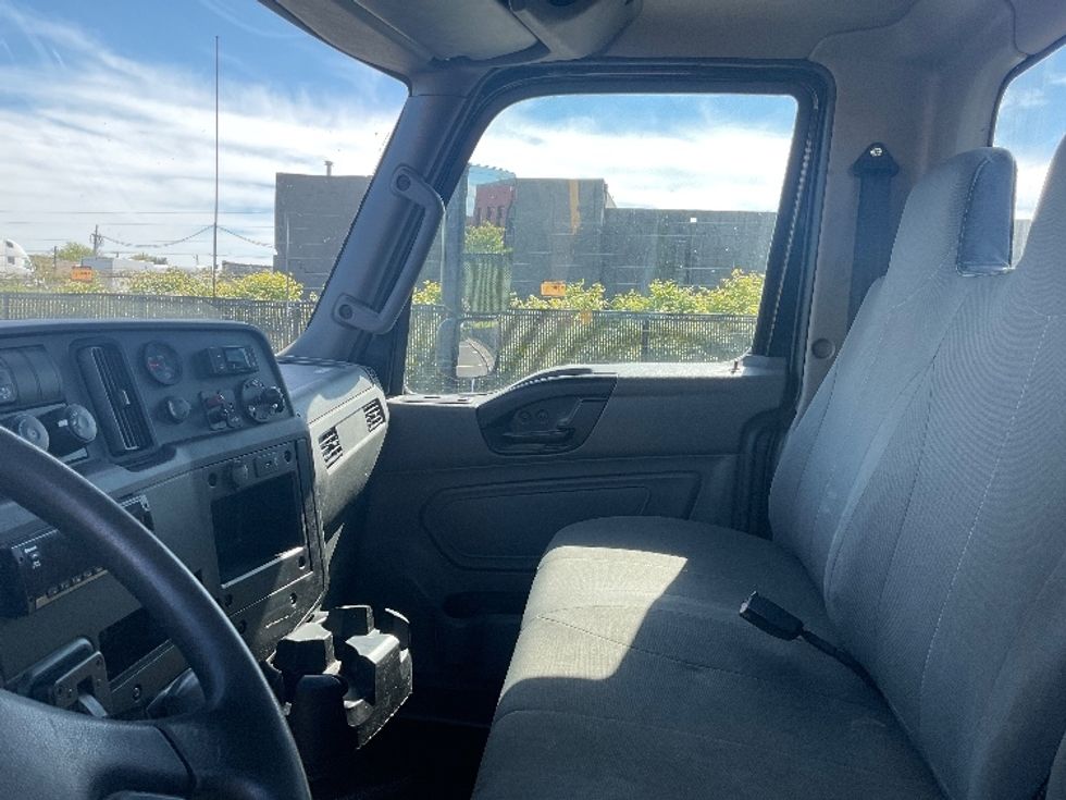 Cab and Chassis Truck-Light and Medium Duty Trucks-International-2020-MV607-Akron-OH-286,846\n\t\tmiles-$ 20,500 - Image 19