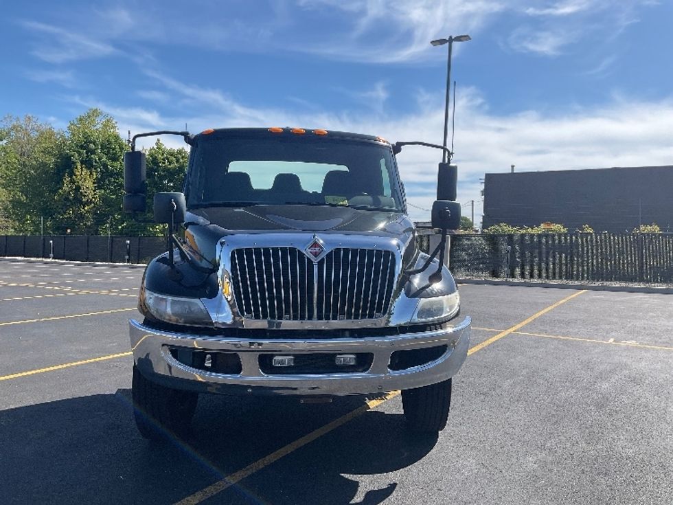 Cab and Chassis Truck-Light and Medium Duty Trucks-International-2020-MV607-Akron-OH-286,846\n\t\tmiles-$ 20,500 - Image 2