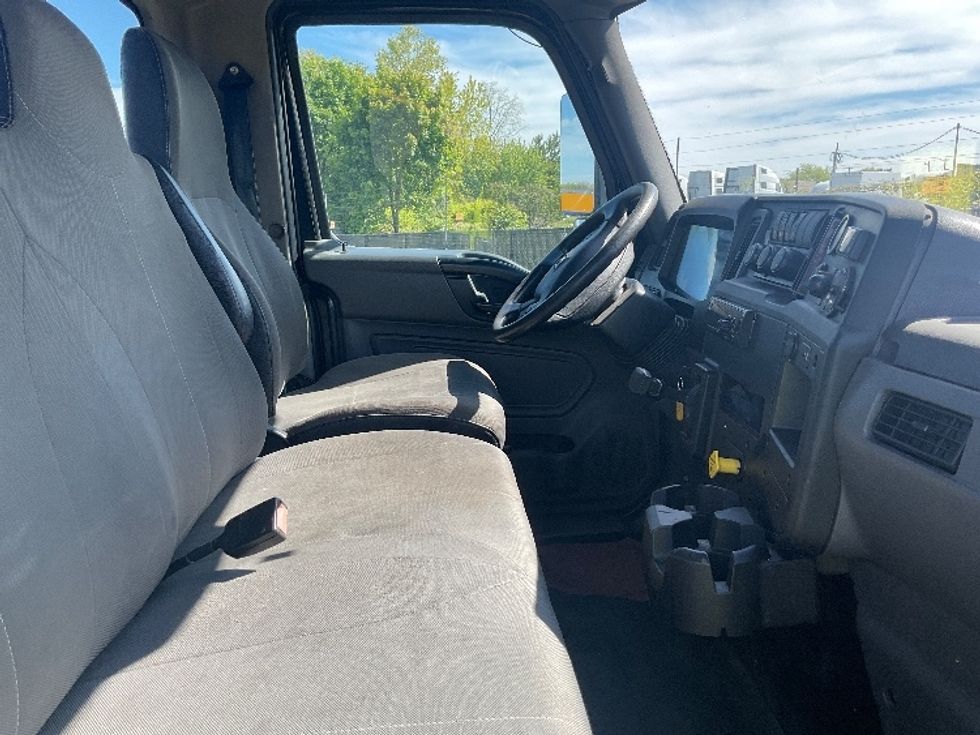 Cab and Chassis Truck-Light and Medium Duty Trucks-International-2020-MV607-Akron-OH-286,846\n\t\tmiles-$ 20,500 - Image 22
