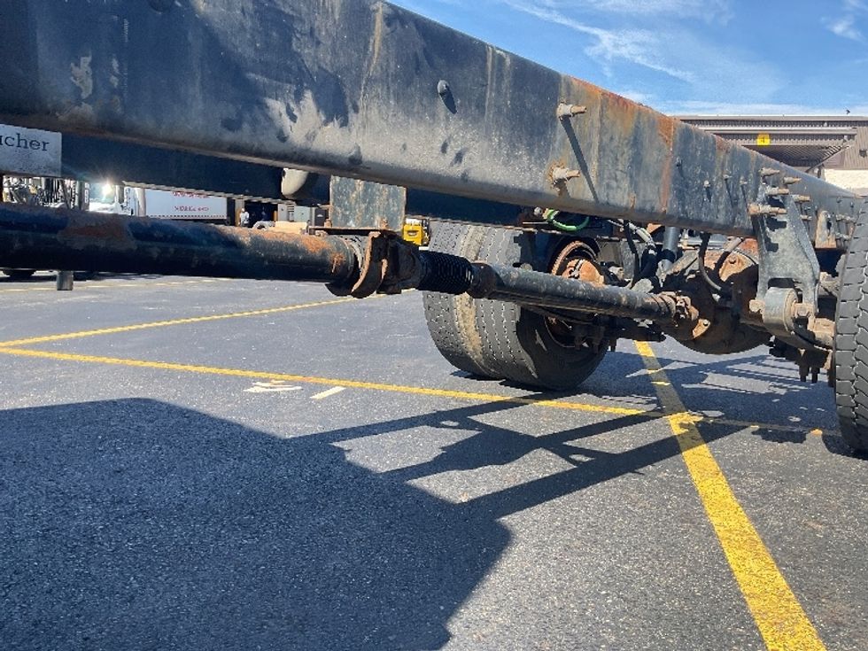 Cab and Chassis Truck-Light and Medium Duty Trucks-International-2020-MV607-Akron-OH-286,846\n\t\tmiles-$ 20,500 - Image 5