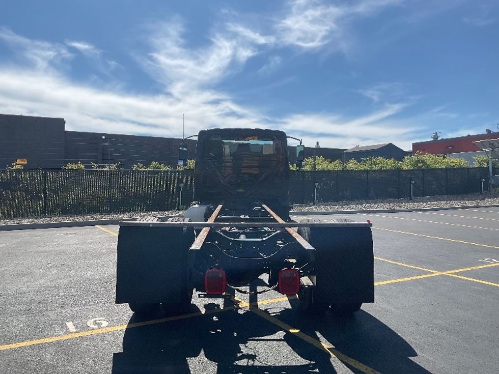 Cab and Chassis Truck-Light and Medium Duty Trucks-International-2020-MV607-Akron-OH-286,846\n\t\tmiles-$ 20,500 - Image 7