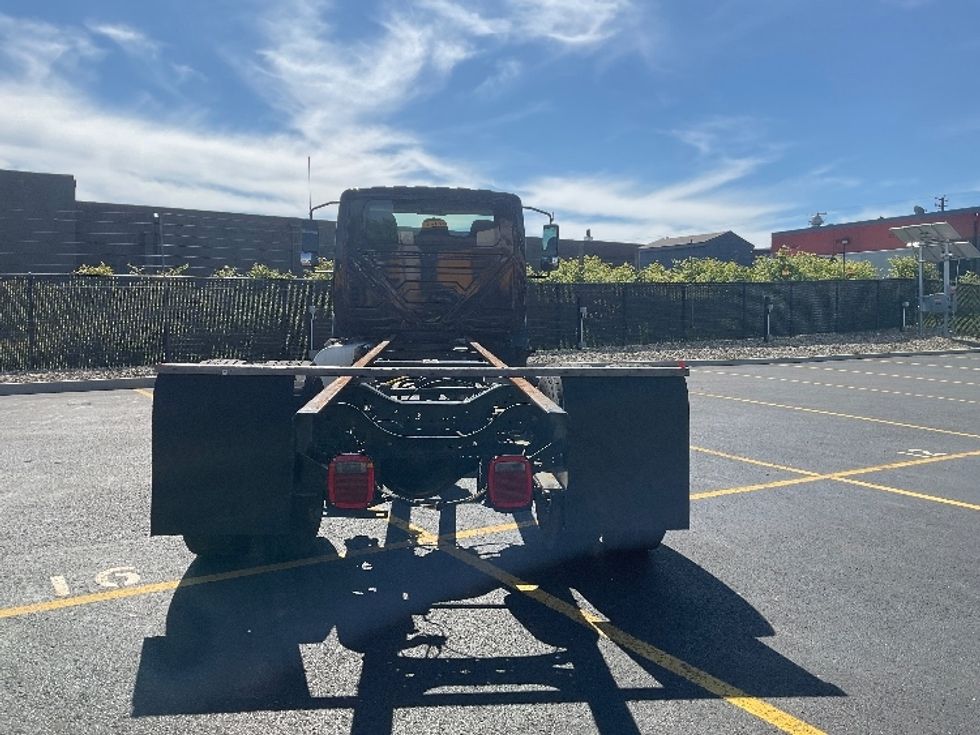 Cab and Chassis Truck-Light and Medium Duty Trucks-International-2020-MV607-Akron-OH-286,846\n\t\tmiles-$ 20,500 - Image 9