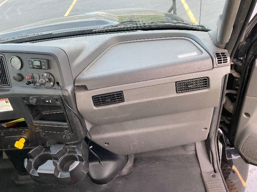 Cab and Chassis Truck-Light and Medium Duty Trucks-International-2020-MV607-Akron-OH-317,049\n\t\tmiles-$ 21,000 - Image 17