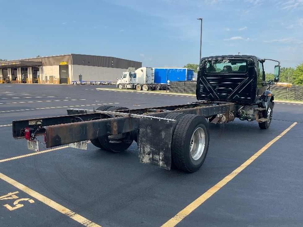 Cab and Chassis Truck-Light and Medium Duty Trucks-International-2020-MV607-Akron-OH-317,049\n\t\tmiles-$ 21,000 - Image 9