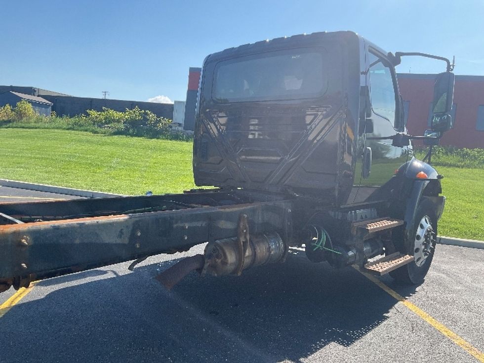 Cab and Chassis Truck-Light and Medium Duty Trucks-International-2020-MV607-Akron-OH-340,370\n\t\tmiles-$ 20,500 - Image 14