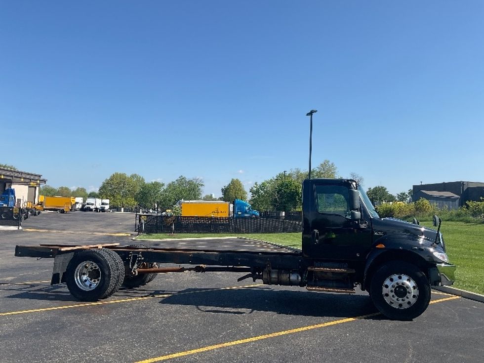 Cab and Chassis Truck-Light and Medium Duty Trucks-International-2020-MV607-Akron-OH-340,370\n\t\tmiles-$ 20,500 - Image 15