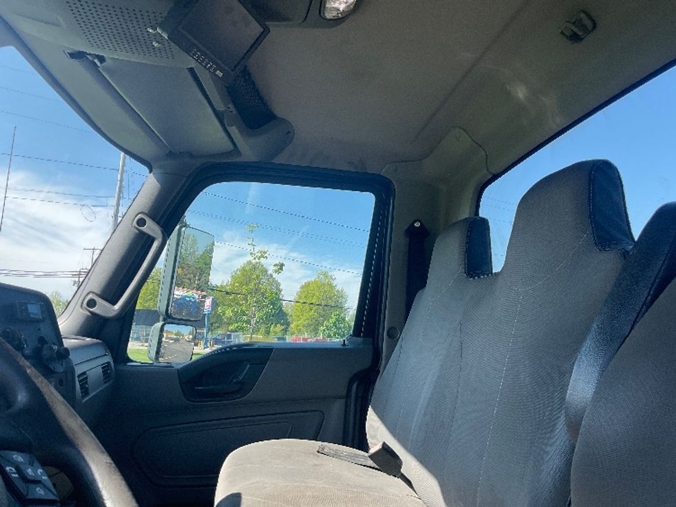 Cab and Chassis Truck-Light and Medium Duty Trucks-International-2020-MV607-Akron-OH-340,370\n\t\tmiles-$ 20,500 - Image 19