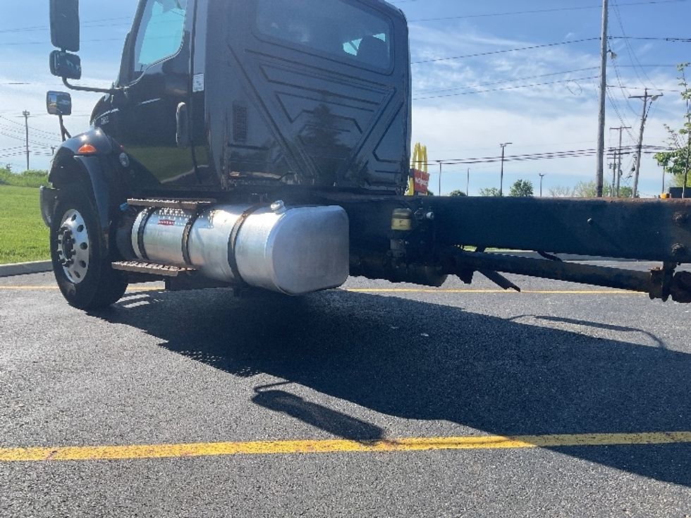 Cab and Chassis Truck-Light and Medium Duty Trucks-International-2020-MV607-Akron-OH-340,370\n\t\tmiles-$ 20,500 - Image 5