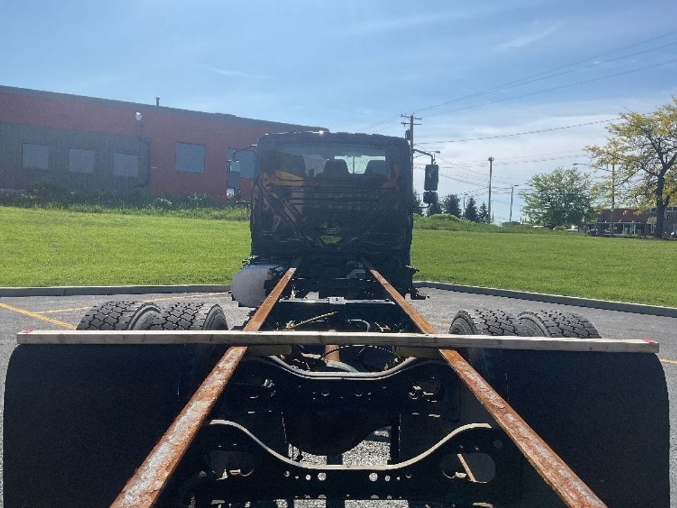 Cab and Chassis Truck-Light and Medium Duty Trucks-International-2020-MV607-Akron-OH-340,370\n\t\tmiles-$ 20,500 - Image 8