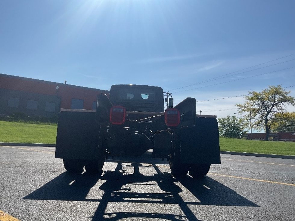 Cab and Chassis Truck-Light and Medium Duty Trucks-International-2020-MV607-Akron-OH-340,370\n\t\tmiles-$ 20,500 - Image 9
